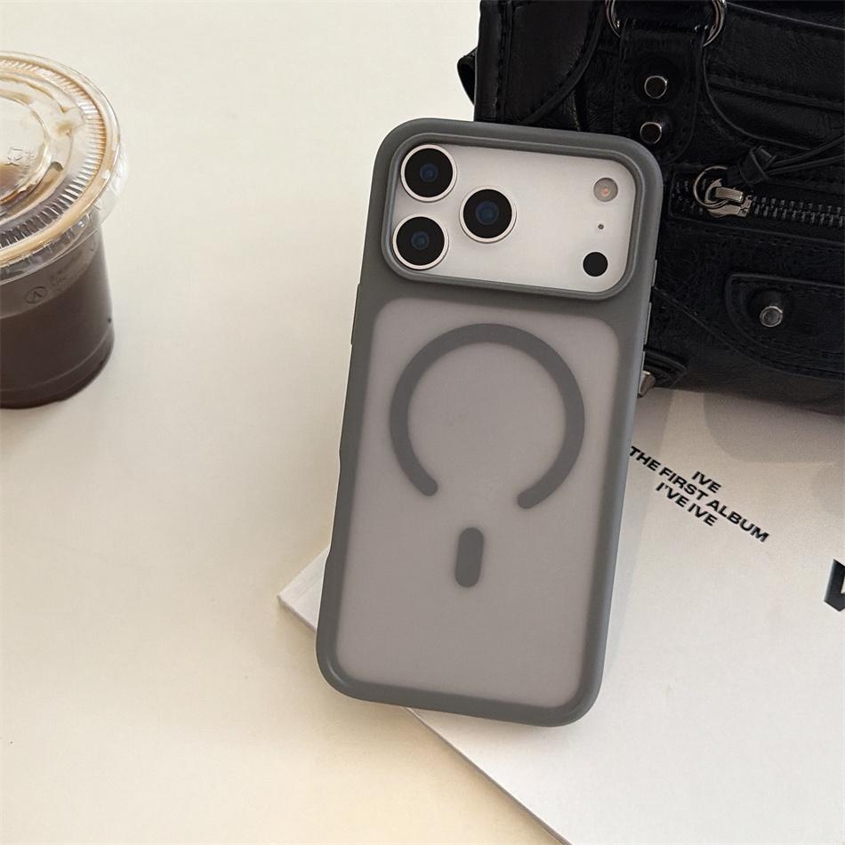 Translucent Matte Magnetic Case For iPhone 17 16 15 14 13 ProMax 17Pro Shockproof Wireless Charging Phone Cover Funda