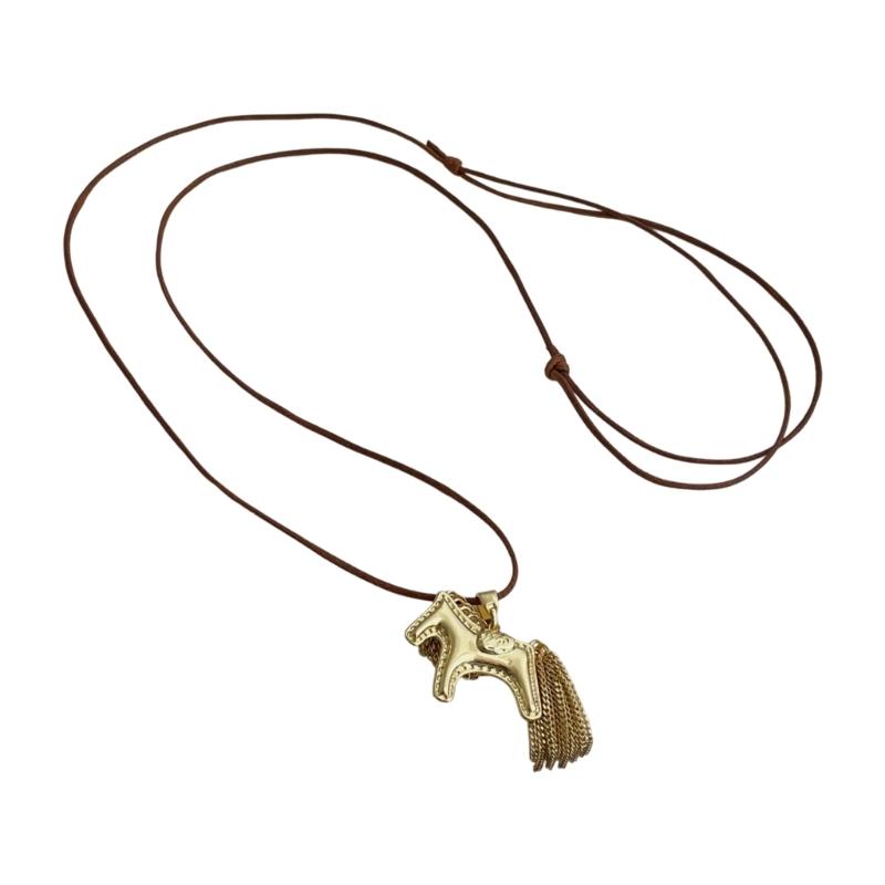 Adjustable Drawstring Tassels Necklace with Adorable Horse Charm Lightweight 8g Perfect for Parties and Dates