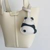 Echtleder-Schlüsselanhänger mit niedlichem Panda-Motiv, originelles Accessoire für Auto oder Tasche