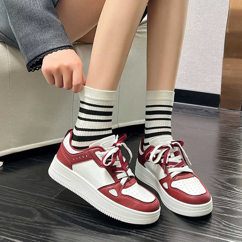 Fashion Non-slip Sole Harajuku Women Shoes Size 45 Mary Jane Sports Woman Sneakers Fashion Tennis Boot For Women High-quality