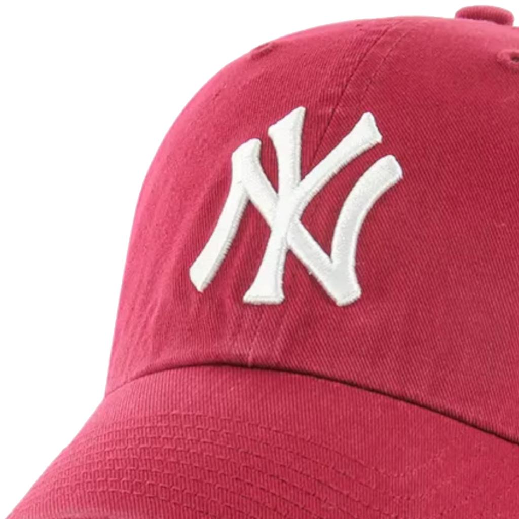 47 BRAND New York Yankees Clean Up Cap, Mens Burgundy Cap