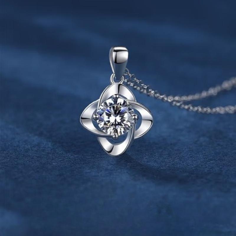 Leichter Luxus Nischen Kleeblatt Halskette für Damen, Modische Leichter Luxus Schlüsselbein Kette, Vielseitiges Anhänger Zubehör