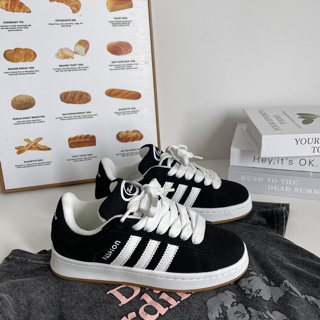Spring New Flat Ins Retro Style Casual Sports Shoes