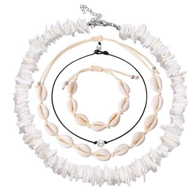 2019 Trendy European and American Shell Necklace with Pearl and Natural Gravel Fragments