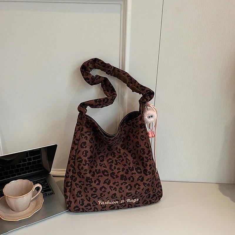 

Сумки через плечо с леопардовым принтом, большой емкости, для отдыха, новые трендовые универсальные сумки через плечо для женщин