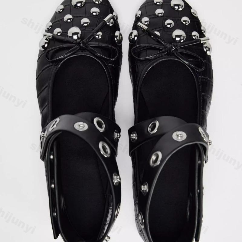 Fashion Women Fashion Rivet Ballet Flats Bow Decoration Punk Style Soft Leather Strap Mary Jane Shoes for Women Cozy Dance Casual Shoes