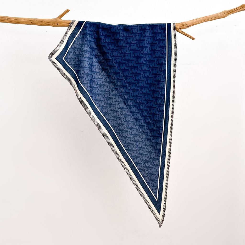 Retro Cotton and Linen Feel Triangular Silk Scarf Women's Four-season Versatile Neck Protection Scarf Headscarf Commuting Accessories Scarf