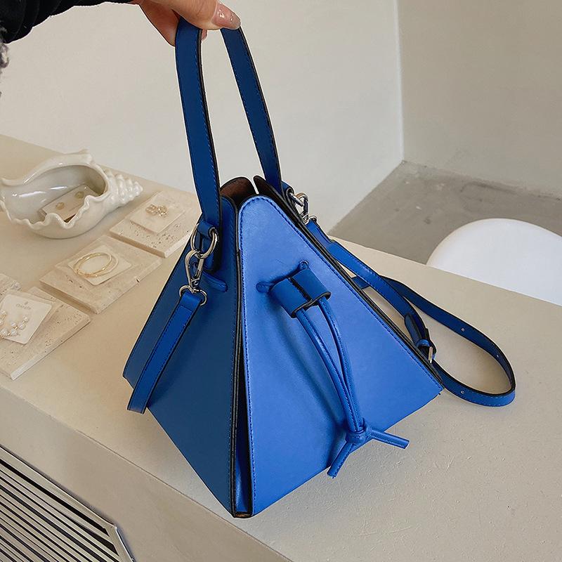 Niche Designer Bag Women 2025 New Candy Color Triangle Bag Messenger Bag Personalized Hand Bag