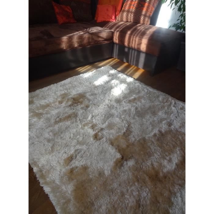 Tapis shaggy Fait main SG FIN Crème 80x140 en polyester doux et soyeux Care&Fair