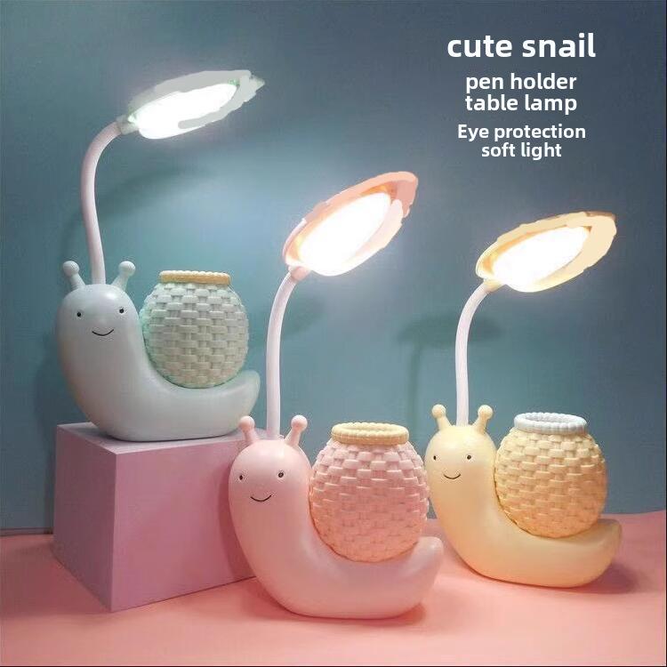 Anpassbare LED Astronauten Schreibtischlampe – Augenfreundliches Nachtlicht für Studenten, Perfekt als Geschenk