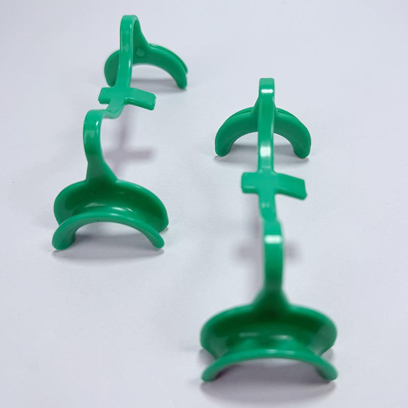 Ortodontický ústní rozvěrač ve tvaru mašle typu M pro dospělé pro ústní hygienu