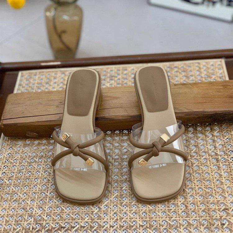 Französisch dicker Absatz Ein-Wort Damen Sommerkleidung 2025 neu vielseitig Feenstil eckige Spitze mit Rock mittlerer Absatz coole Slipper