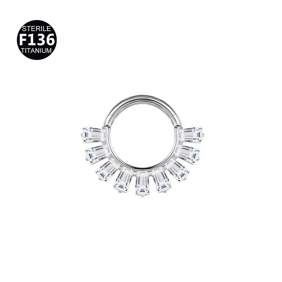 Anello in Lega di Titanio G23 2024 con Frange Intagliate per Naso e Orecchio - Gioiello Piercing Raffinato