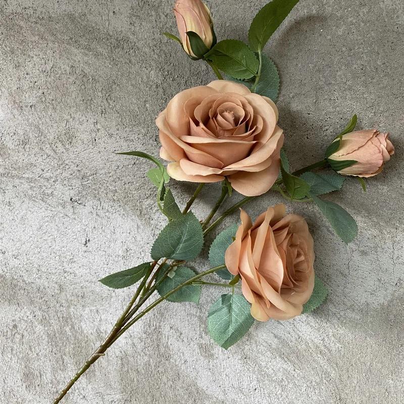 

2pcs Office Decorative Orange Bulgarian Rose Simulation Flower Room Decoration 4 Heads Long Branch Roses Simulation Flowers коричневый