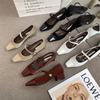 2025 spring and autumn new fashion versatile French retro Velcro Mary Jane shoes women's middle heel single shoes square head