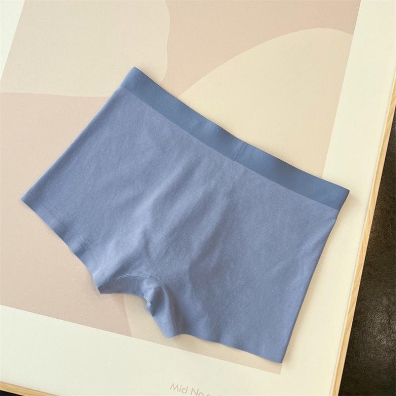 New Men's Breathable Seamless Antibacterial Boxer Briefs - High Elastic, Comfortable, Four-Corner Design