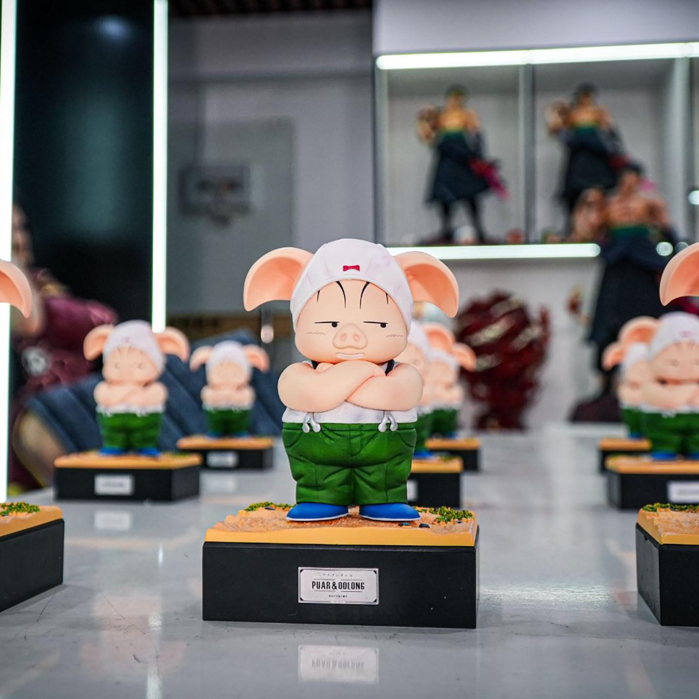 

Oolong Gk Figurine Anime Childhood Series Desktop Pc Case Decoration Animation Pig Statue For Otaku Fans Collectible Ornament