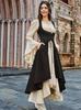 Renaissance Piraten Damenkleid mit Patchwork im Vintage-Stil für Kunstfestivals