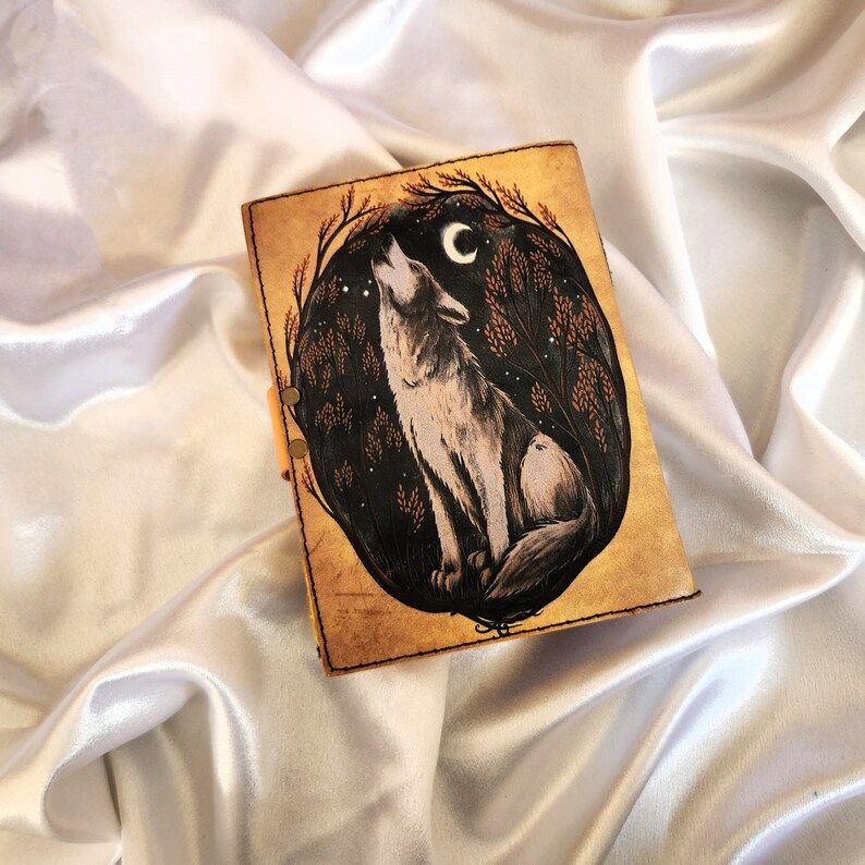 Wolf Leather Journal, Notebook, Leather Dairy, Travel Journal, Writing Journal, Sketchbook, Wedding Gift, Dream Journal, Personalized Gift.