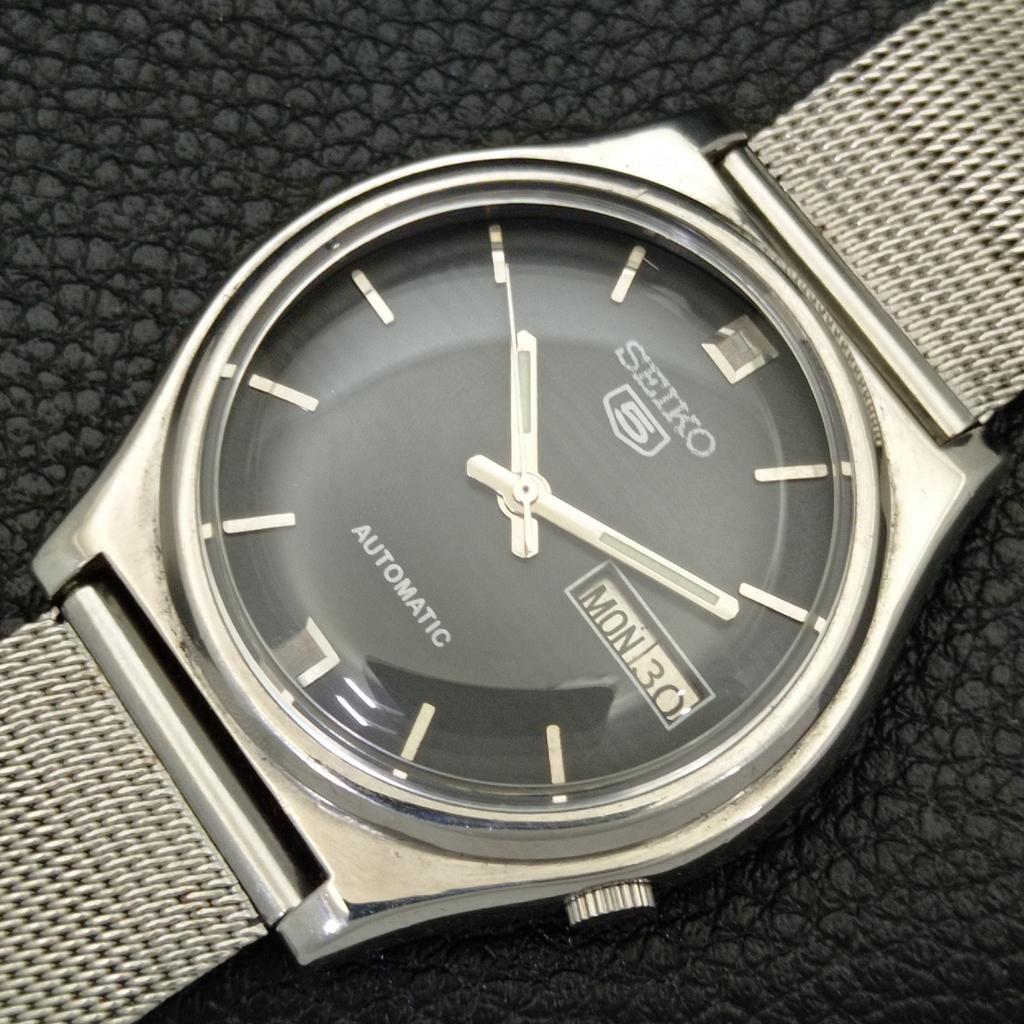 SEIKO 5 AUTOMATIC 7009A JAPAN MENS VINTAGE BLACK COLOR DIAL WATCH a701539-5 R206b-a701539