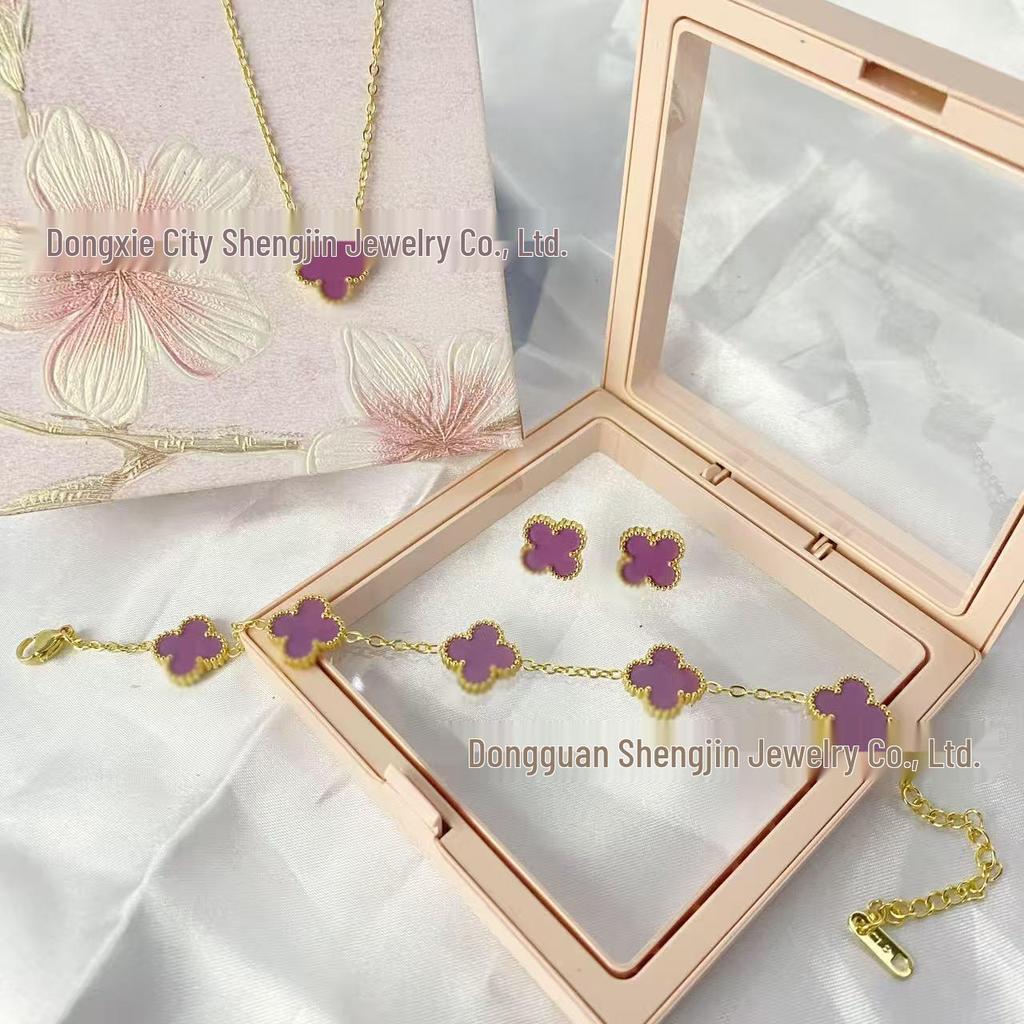 Double-Sided 18K Gold Mother-of-Pearl Four-Leaf Clover Necklace