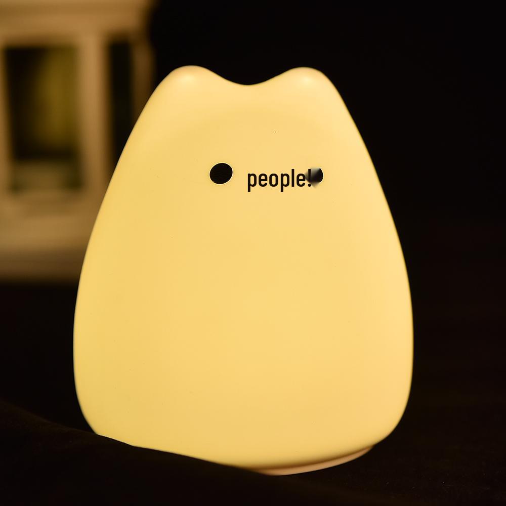 Cute Kitten Silicone Night Light - Eye Protection & Patting Feature for Cozy Atmosphere, Ideal for Dorms and Tables.