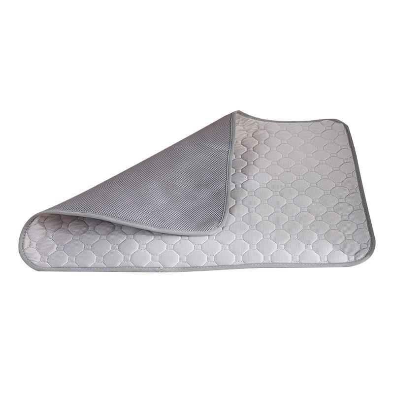 Pet Ice Silk Cooling Pad: Universal Incontinence Mat for Dogs and Cats