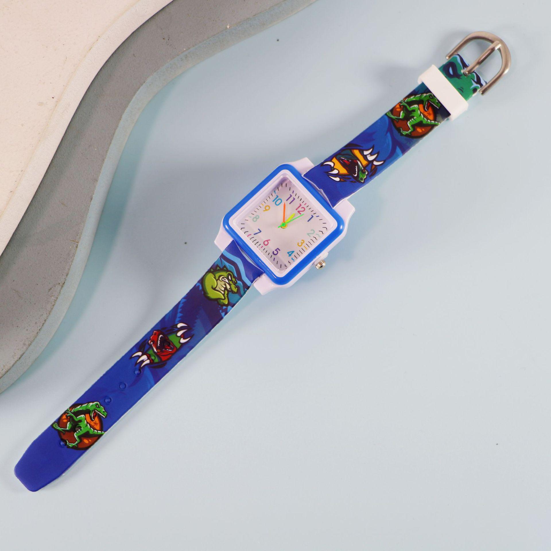 

Cartoon Silicone Quartz Watch for Teens and Kids - Cute Anime Design with Analog Display