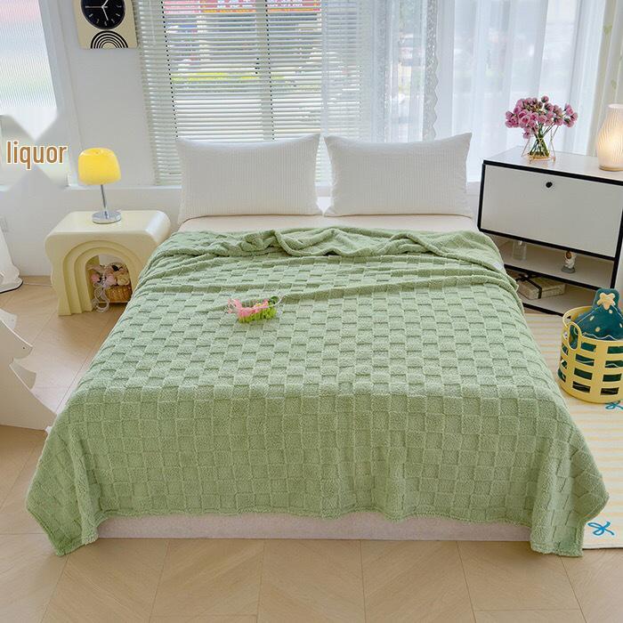 Checkerboard 3D Jacquard Taffeta Plush Blanket – Lightweight Sofa Cover/Office Nap and Air-Conditioning Blanket