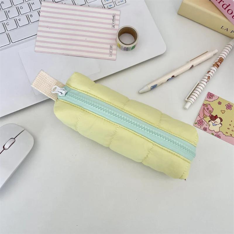 1Pcs Insta Style Fluffy Coin Wallet Student Pencil Case Handbag Suitable for Class Large Capacity Pen Holder Storage Student Supplies
