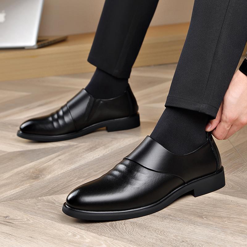 Fashion Autumn Winter Velvet Business Dress Shoes for Men Designer Slip-on Increase Loafers Men Fashion Casual Black Man Leather Shoes