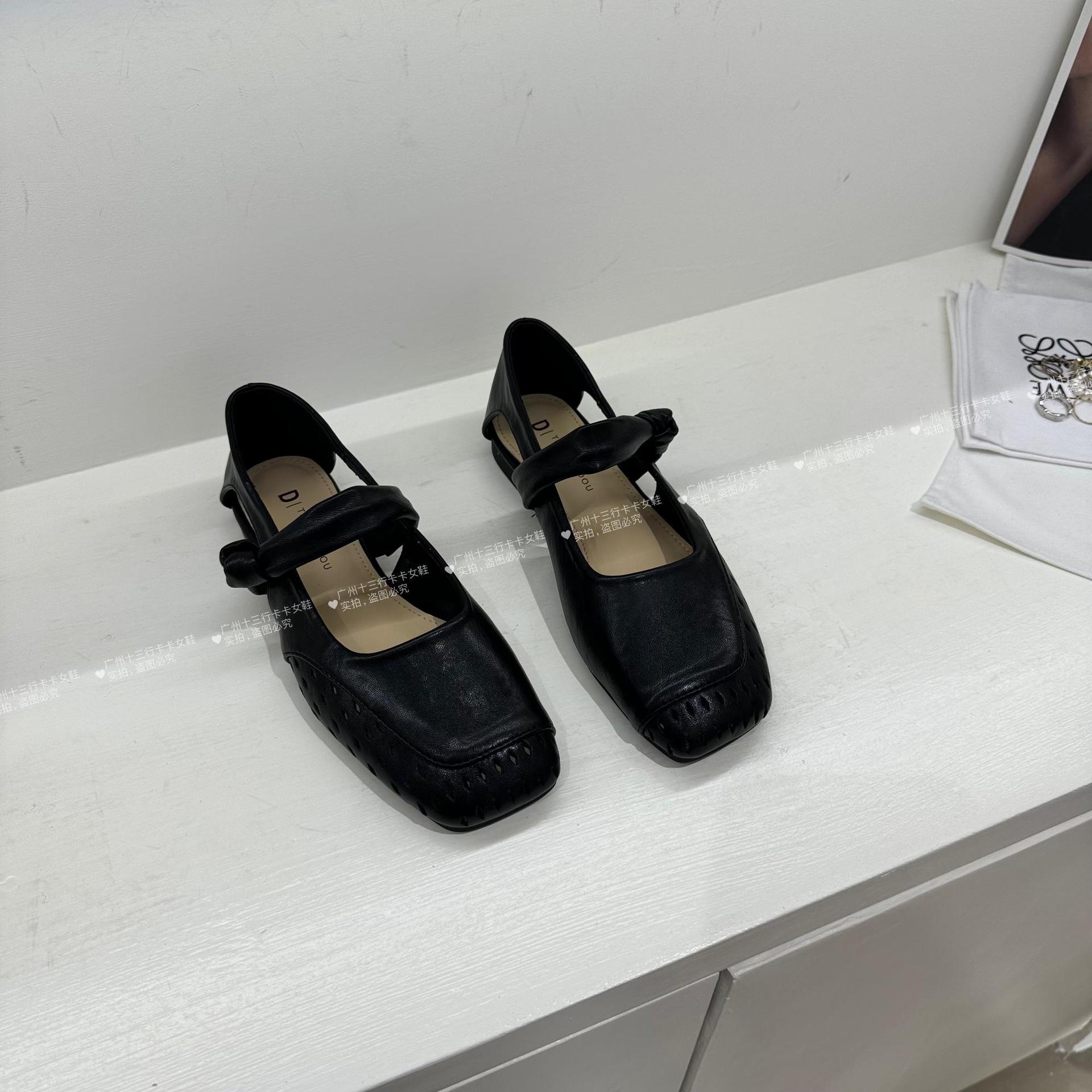 

Французские дышащие туфли-лодочки на плоской подошве с полым верхом, женские, 2025 год, осень, новый темперамент, квадратный носок, низкий каблук, Мэри Джейн, сандалии для мамы 40 чёрный