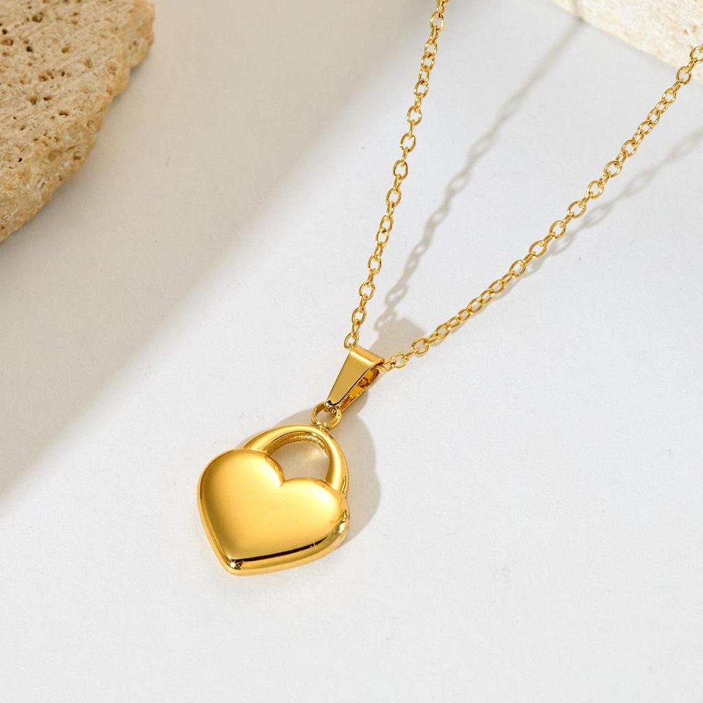 Hollow Heart Stainless Steel Pendant Necklace for Women - Fashionable and Durable Titanium Steel Jewelry
