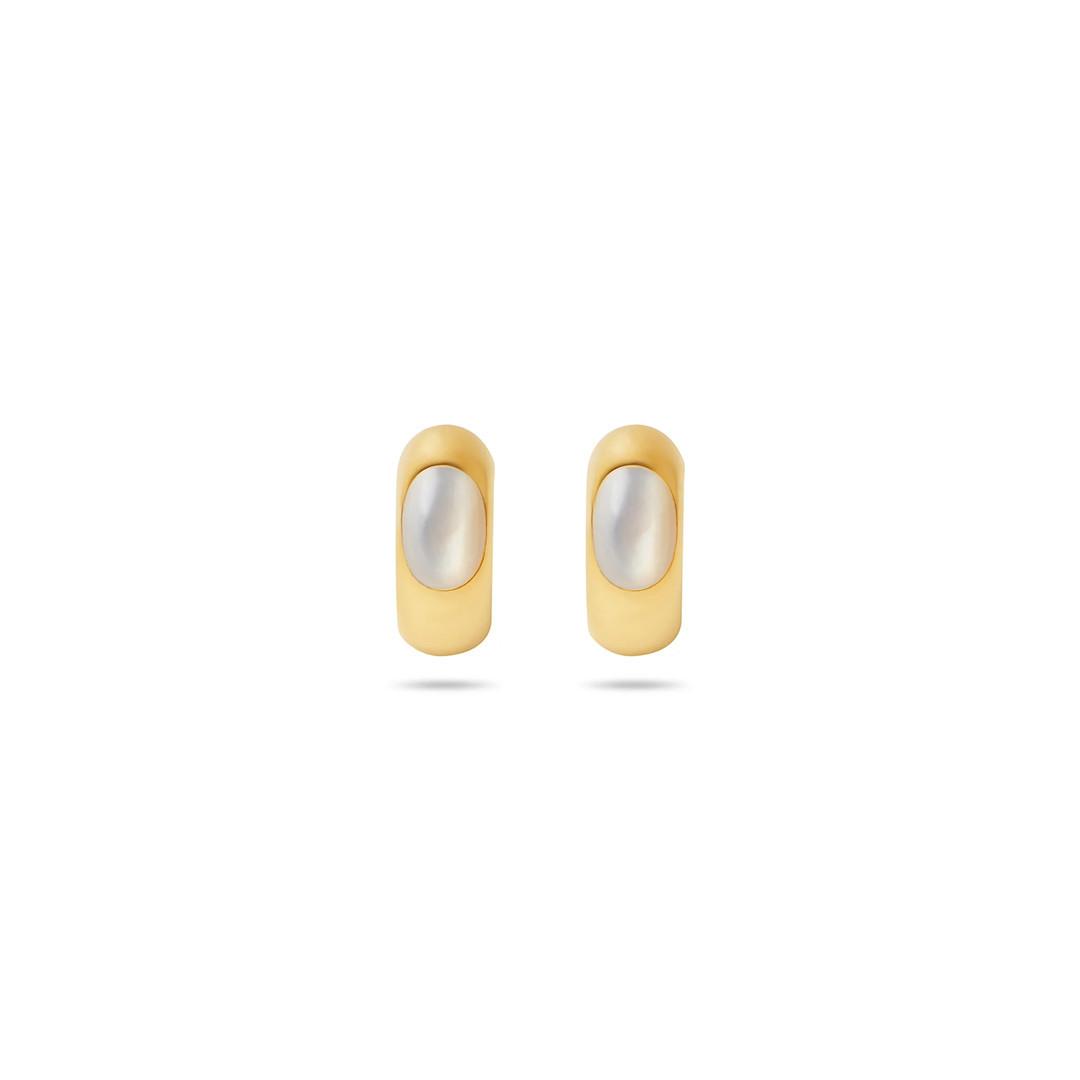 

Today S Unique Niche White Shell Black Agate Stud Earrings, High-End Fashion And Simple Temperament Earrings