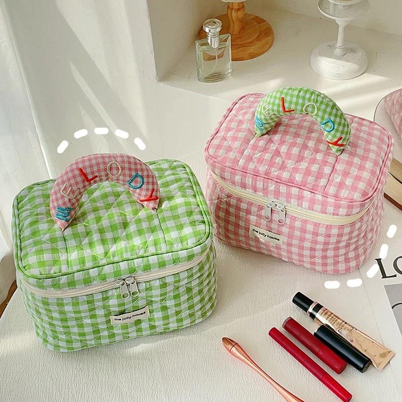 Bolsa de maquillaje Tote Organizador de almacenamiento Bolsa de maquillaje acolchada floral Estuche cosmético con estampado de flores Bolsa de cosméticos grande de viaje