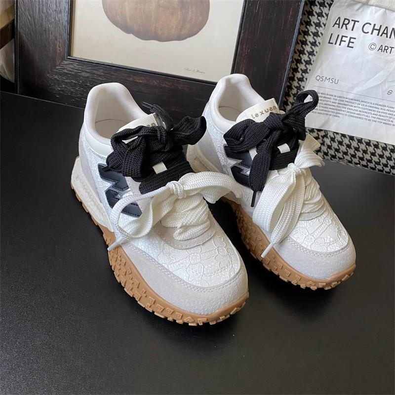 Thick-soled lace non-slip heightening Forrest Gump shoes women's spring and summer 2025 retro casual sports shoes small German training shoes