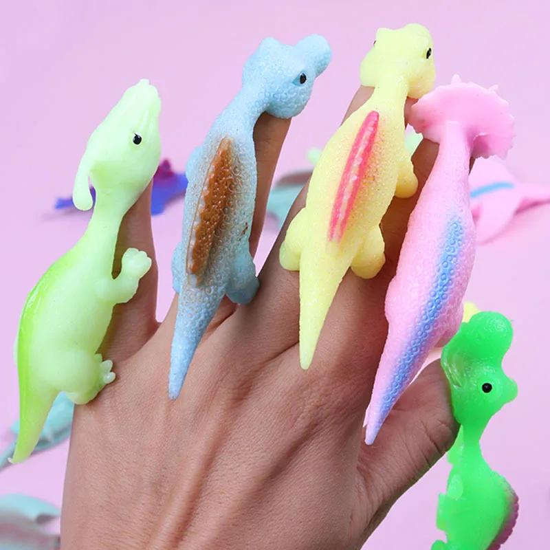 1PC Creative Dinosaur Finger Toys Kids Funny Cartoon Animals Anxiety Stress Relief Shooting Playing Toy Slings Catapult Game