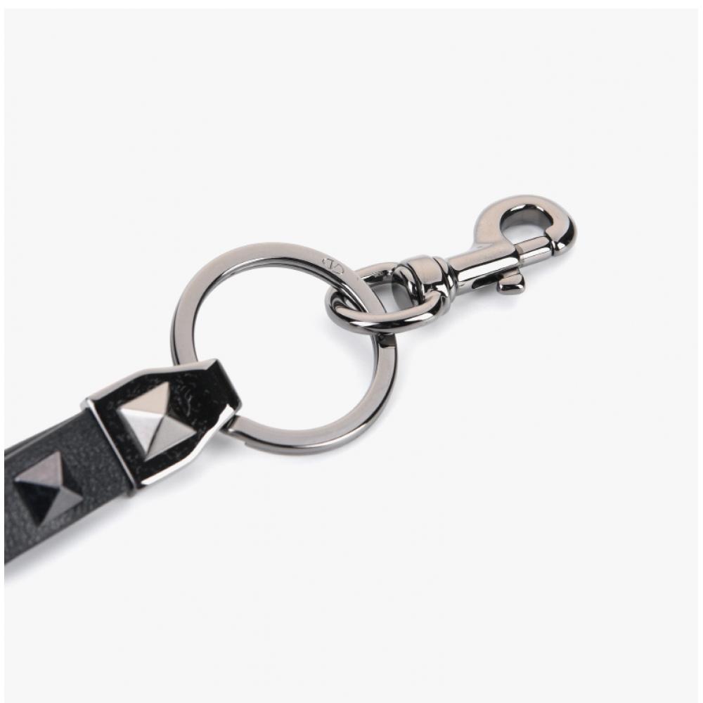 Valentino 4y2P0550 Vh3 0no P0550 Vh3 0no Rockstud Keyring