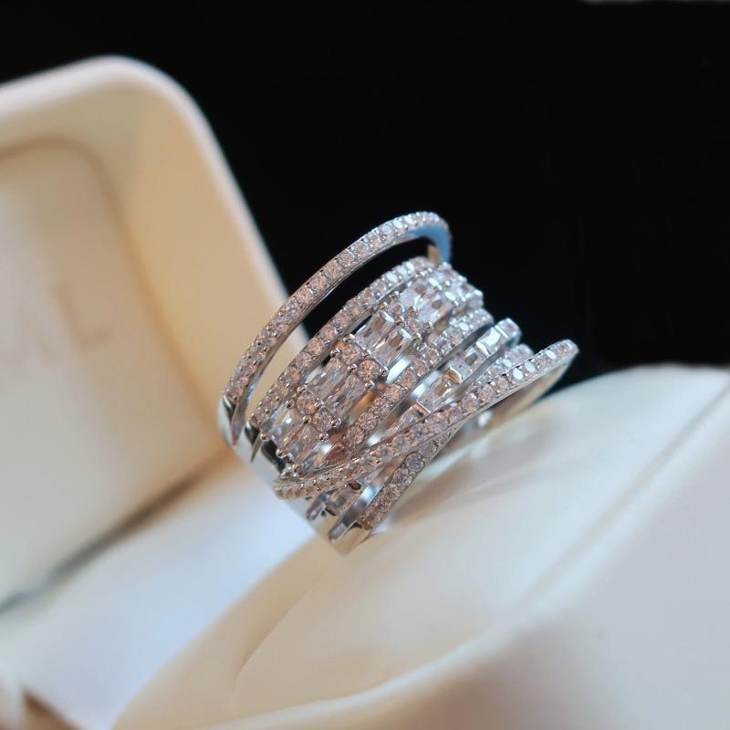 New Fashion Multi-Layered Cross Finger Ring With Dazzling Zircon Daily Wear Statement Rings For Women Party Jewelry Gifts