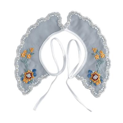 Delicate Embroidered Floral Pattern False Collar Lace Sewing Applique for Ladies