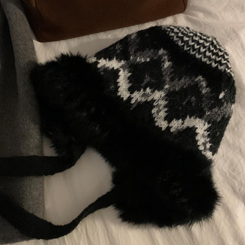 Knitted Plush Hat Women's Autumn and Winter Big Head Hat Warm and Cold Resistant Ear Protection Lei Feng Hat