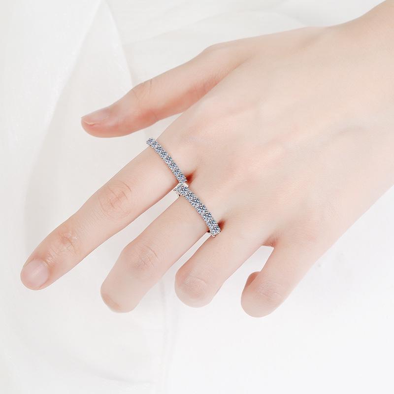 Platinum-Plated Moissanite Princess-Cut Ring In 925 Sterling Silver
