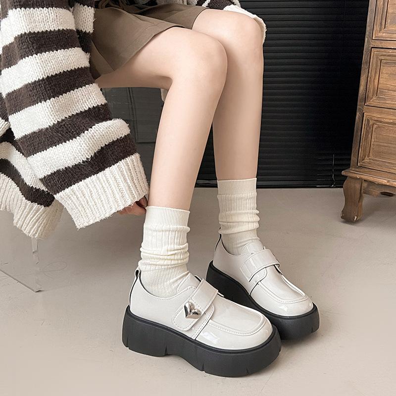 Black Muffin Platform Small Leather Shoes Women's 2024 Autumn New French Velcro Heightening Mary Jane Love Single Shoes