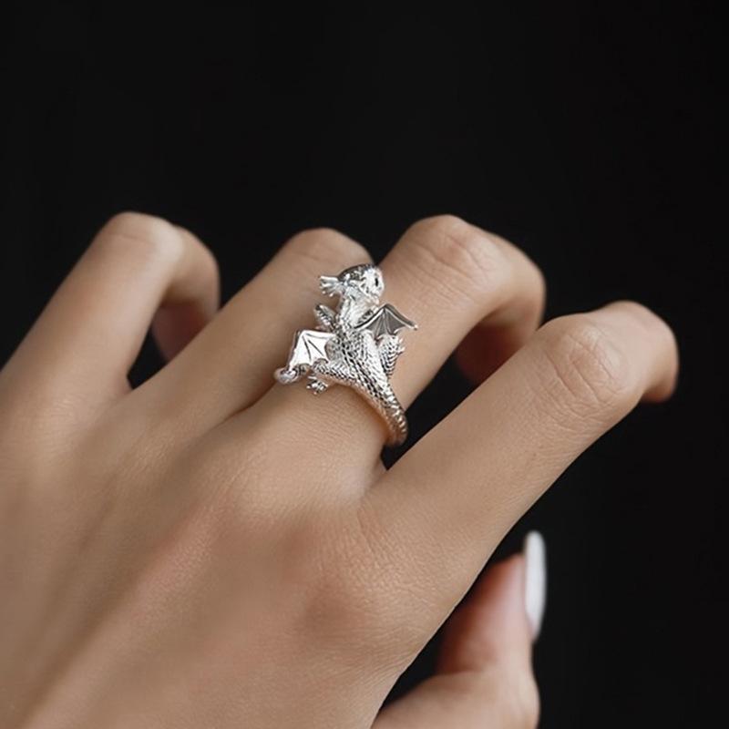 Cute and Realistic Western Dragon Ring Girl, Halloween Flying Wings Wing Accessories Cos Fashion Opening