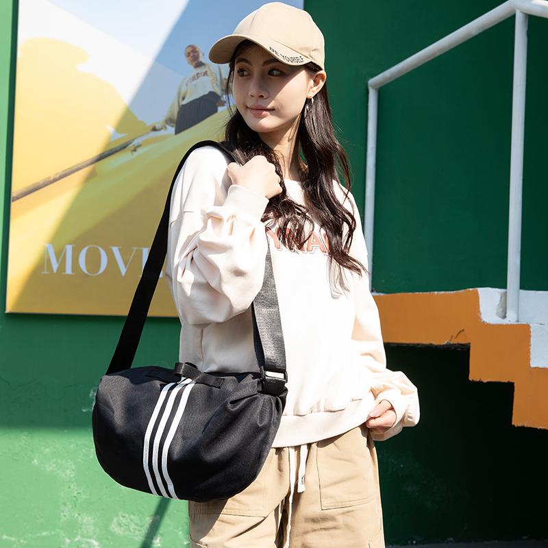 Large Capacity Bag Female New Fashion Cloth Bag Shoulder Bag Summer Leisure Hundred Short Trip Crossbody Bag