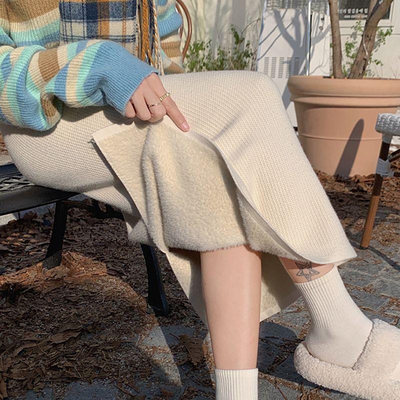 

Women s Fleece-Lined Thickened Mink Fur Knitted Half Skirt Solid Color Versatile Minimalist High Waist Bodycon Pencil Straight Skirt with Split S