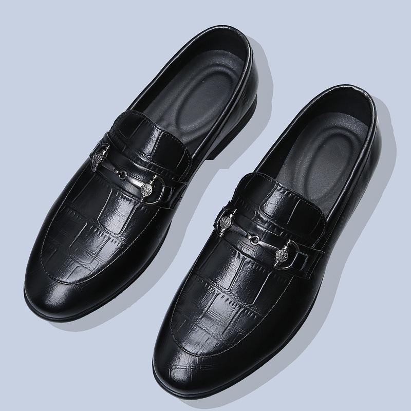 Leather Men's Shoes Spring New Trend Men's Leather Shoes Breathable Pedal Versatile Business Casual Shoes
