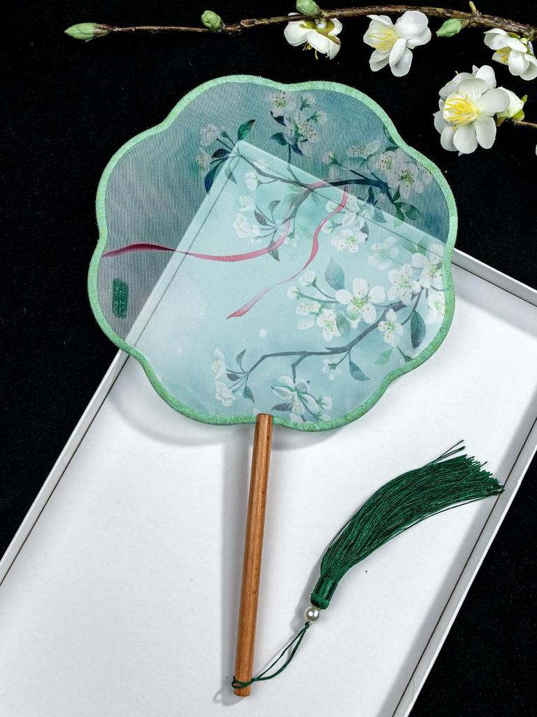 Translucent Ancient Style Round Dance Fan for Hanfu Costumes - Women's Classical Chinese Craft Fan