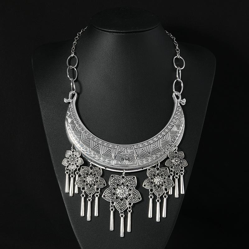 

Ретро ожерелье Мяо ручной работы серебро Мяо колье на ключицу экзотическое танцевальное выступление аксессуары для женщин Дун из Гуйчжоу