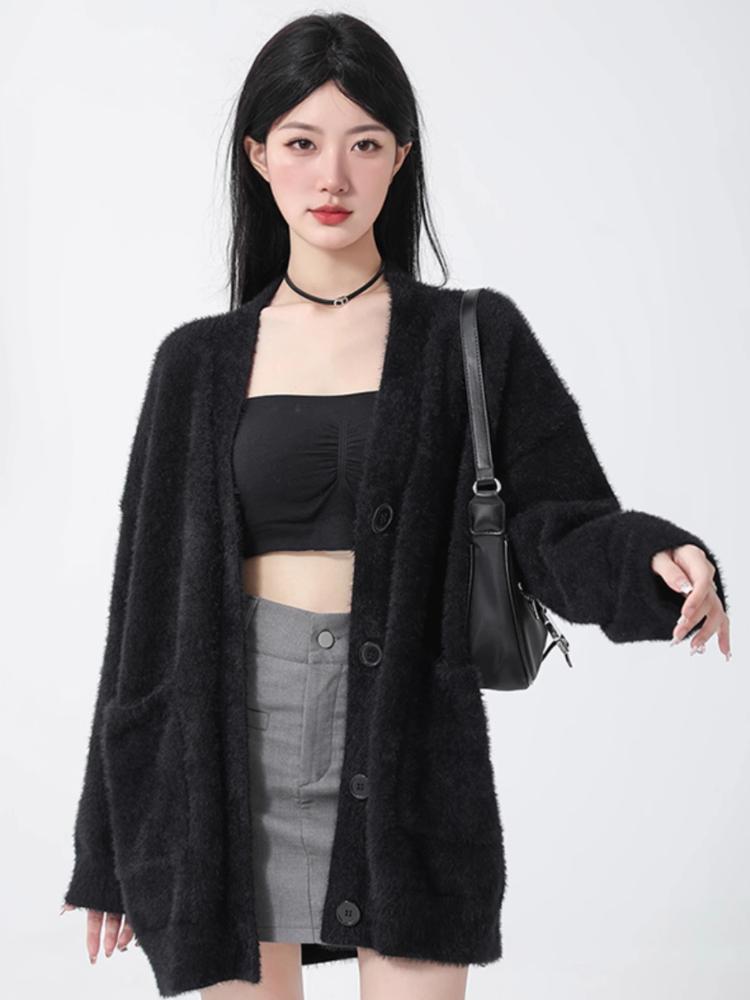 Szary jesienno-zimowy dzianinowy kardigan damski luźny, miękki i elastyczny sweter w stylu casualowym z kołnierzykiem w serek